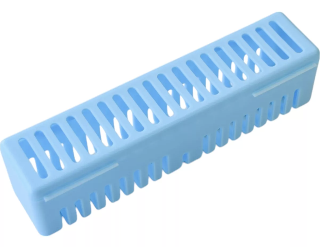 CASETTE PLASTICO SIN DIVISIONES PARA ESTERILIZACIÓN DE INSTRUMENTAL