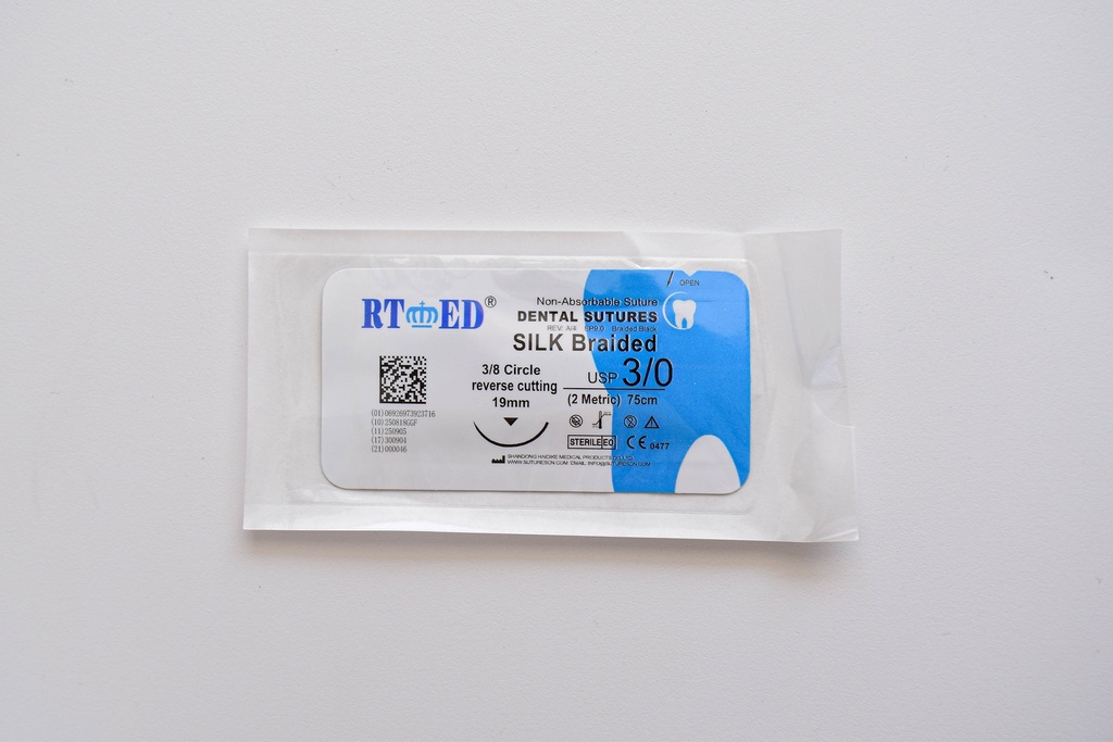 Kit de SUTURA DE SEDA 3/0.75cm LONGITUD- AGUJA 3/8 DE CÍRCULO Y 19mm LARGO x 600 uds 