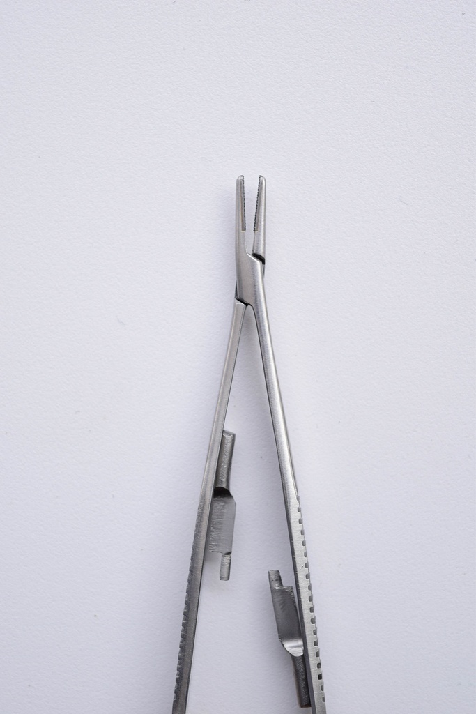 PINZA CASTROVIEJO 15cm - BADERMASTER