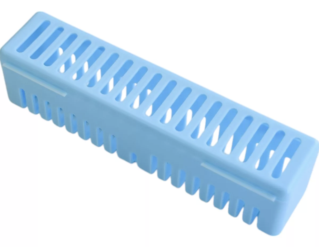 CASETTE PLASTICO SIN DIVISIONES PARA ESTERILIZACIÓN DE INSTRUMENTAL